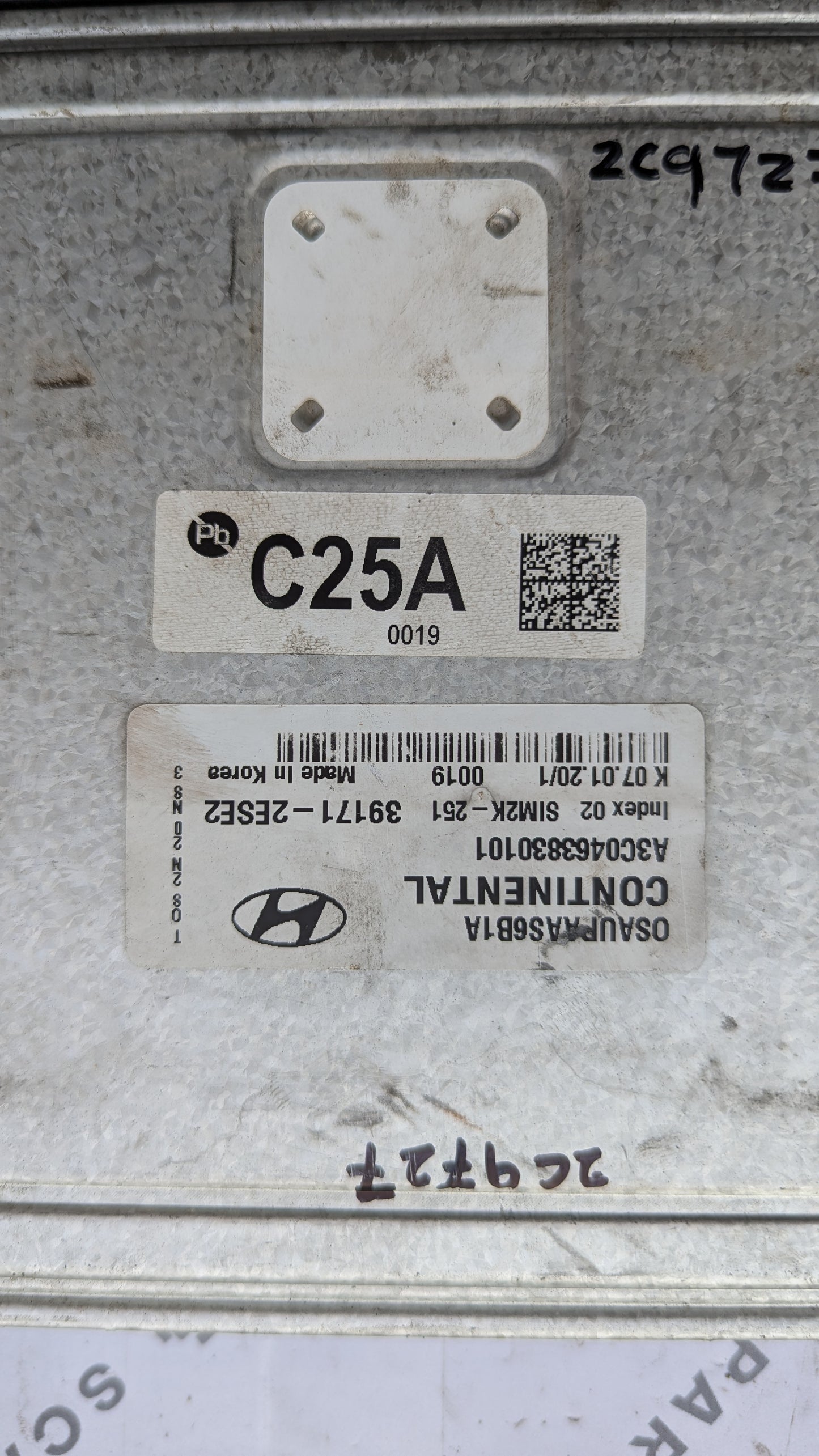Used 2019-2021 Hyundai Kona Continental SIM2K-251 ECU 39171-2ESE2 / OSAUPAASB1A