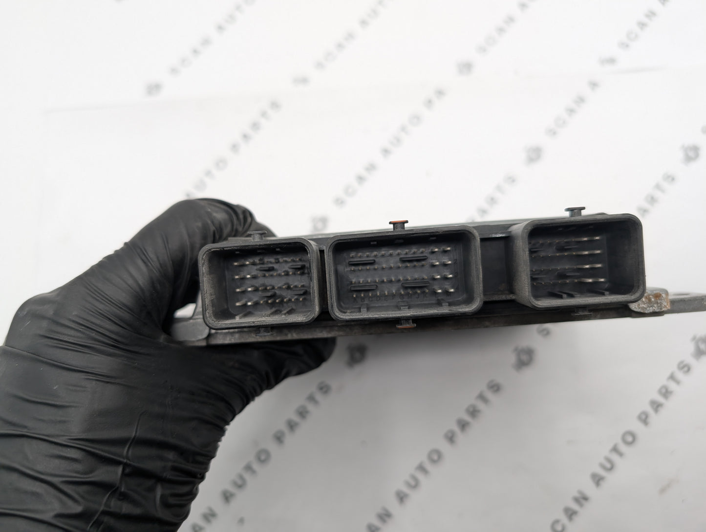 Used Hitachi BEM332-300A2 3115 ECU NEC000-838