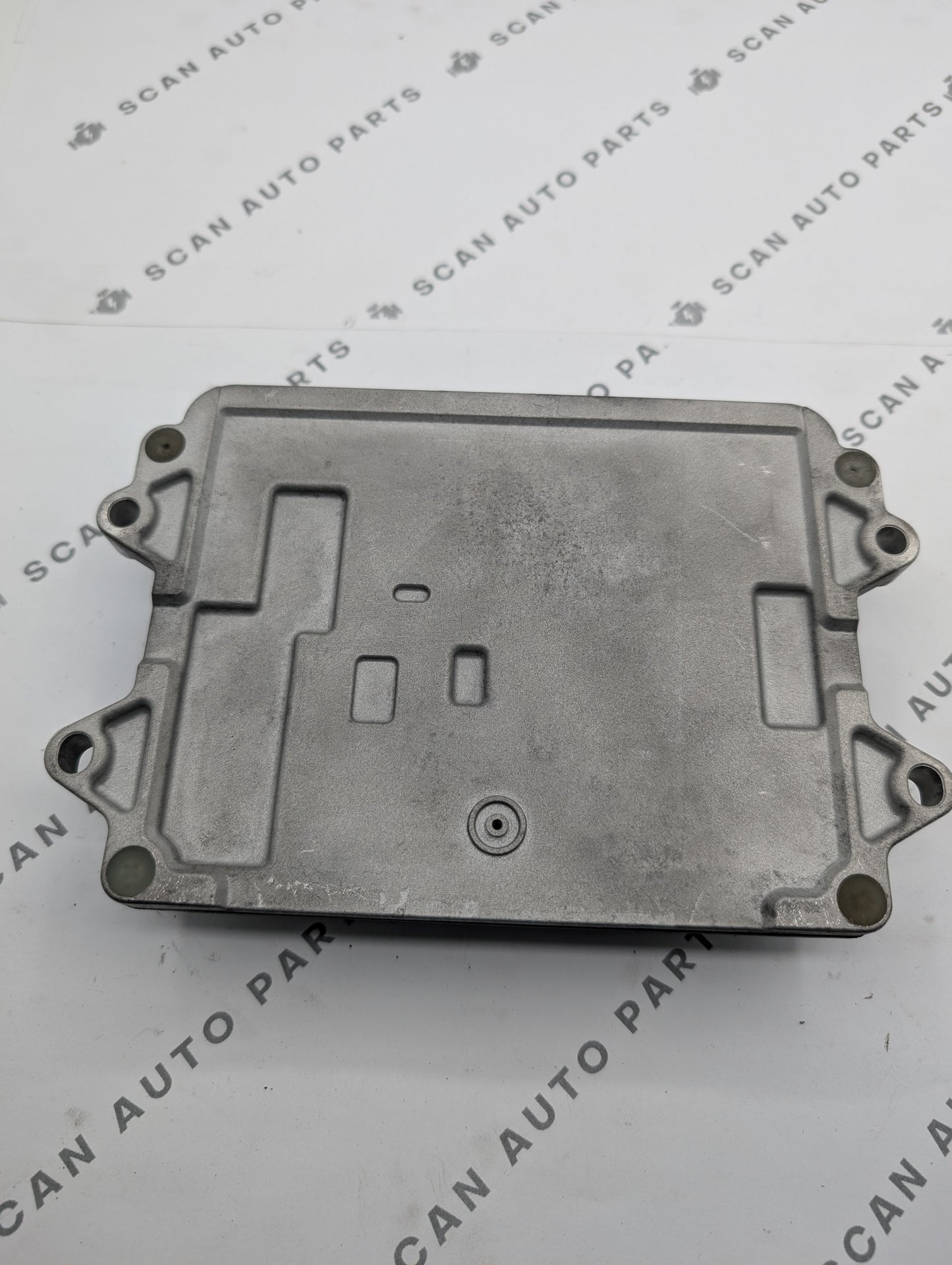 Used 2015 Mazda 3 Mitsubishi PE1918881A ECU E6T66276H2 / PY2J 18 8K2C