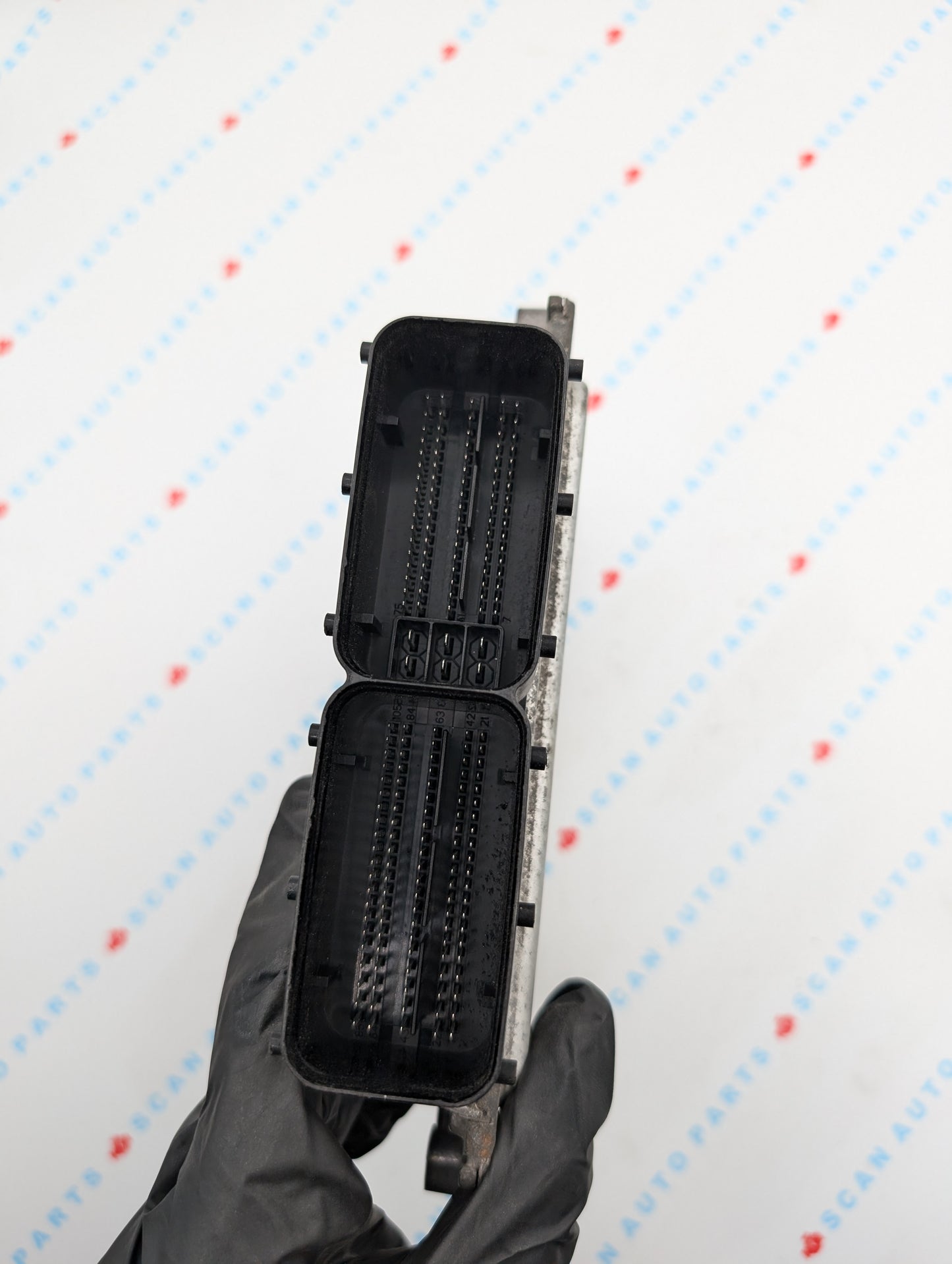 Used Continental SIM2K 241 / 39100-2EMB6 ECU