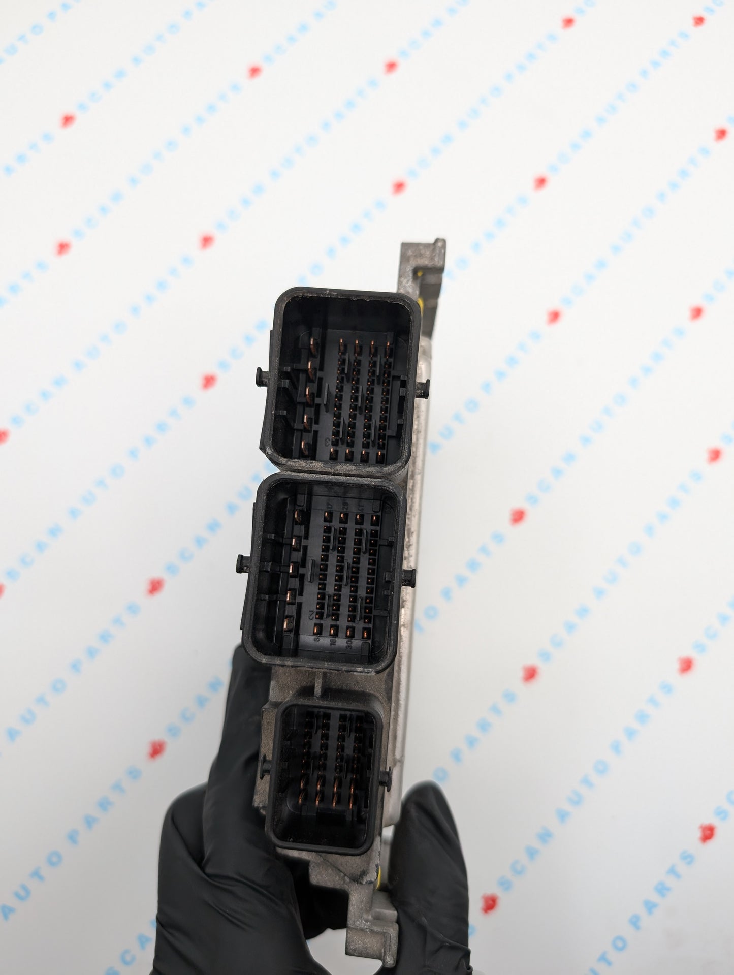 Used 2013 Mini Cooper Bosch MED17.1.1 ECU 0261S08679 / DME8600123
