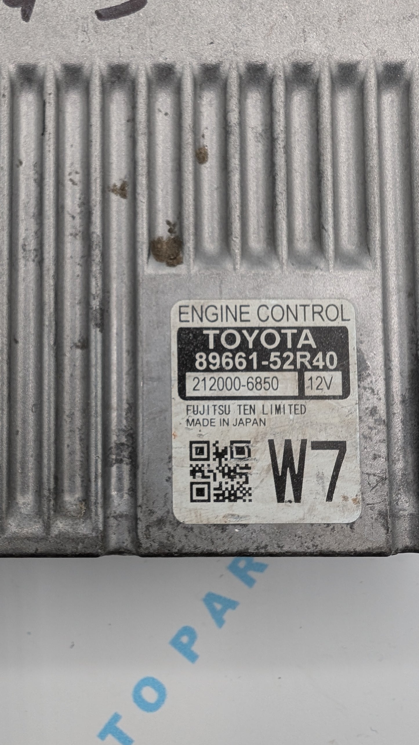 Used 2012 Toyota Yaris DENSO 89661-52R40 ECU 212000-6850