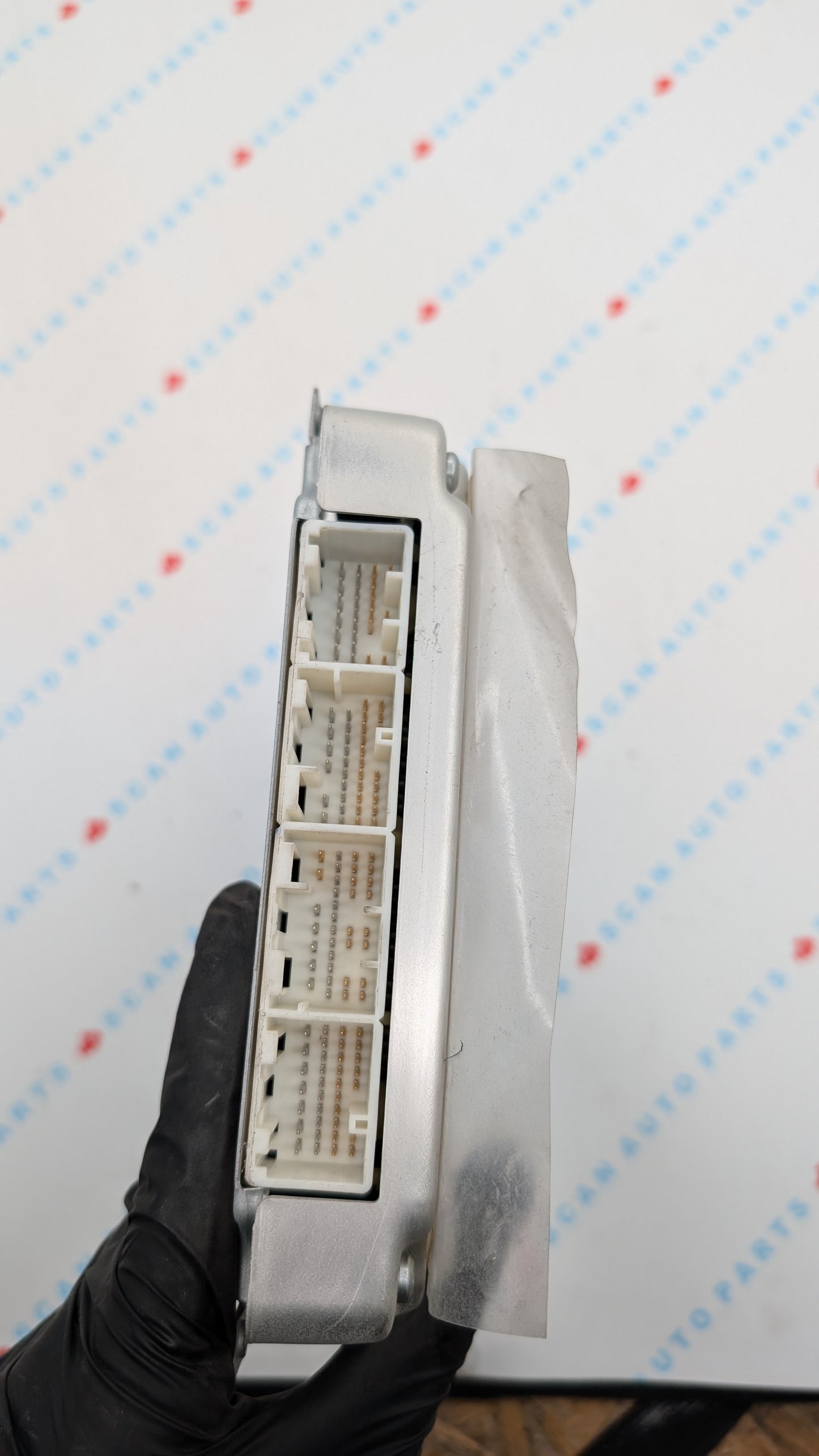 Used 2005 Pontiac Vibe Delphi 89661-02K53 ECU 28289704