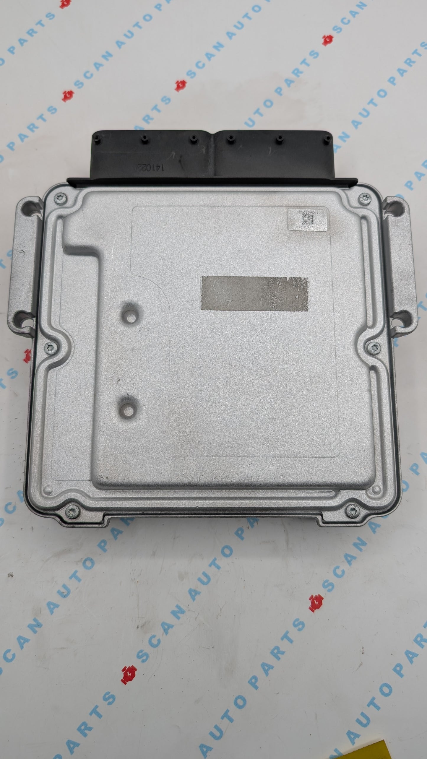 Used 2015 Hyundai Accent Bosch MEDG17.9.8 / 39110-2BRB6 ECU 0261S12218 / TRB0Z16NA9