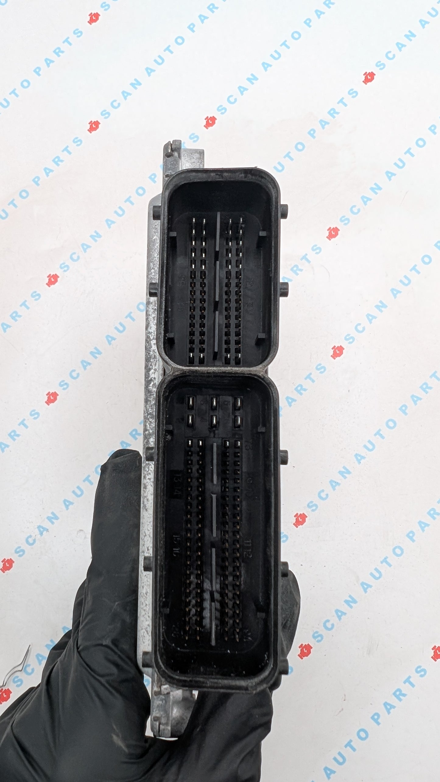 Used 2010 Hyundai Genesis Siemens VDO 39120-2C090 ECU SIM2K-141