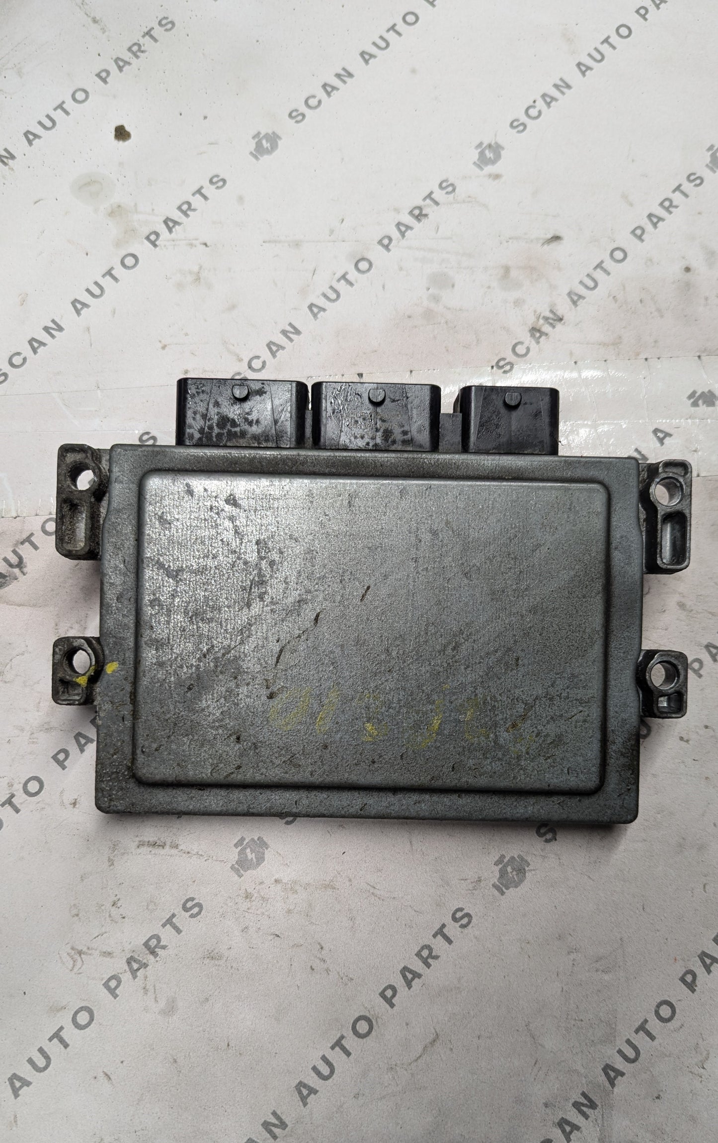 Used 2016 Ford Fiesta FoMoCo GA6A-12A650-JA ECU A2C81963805