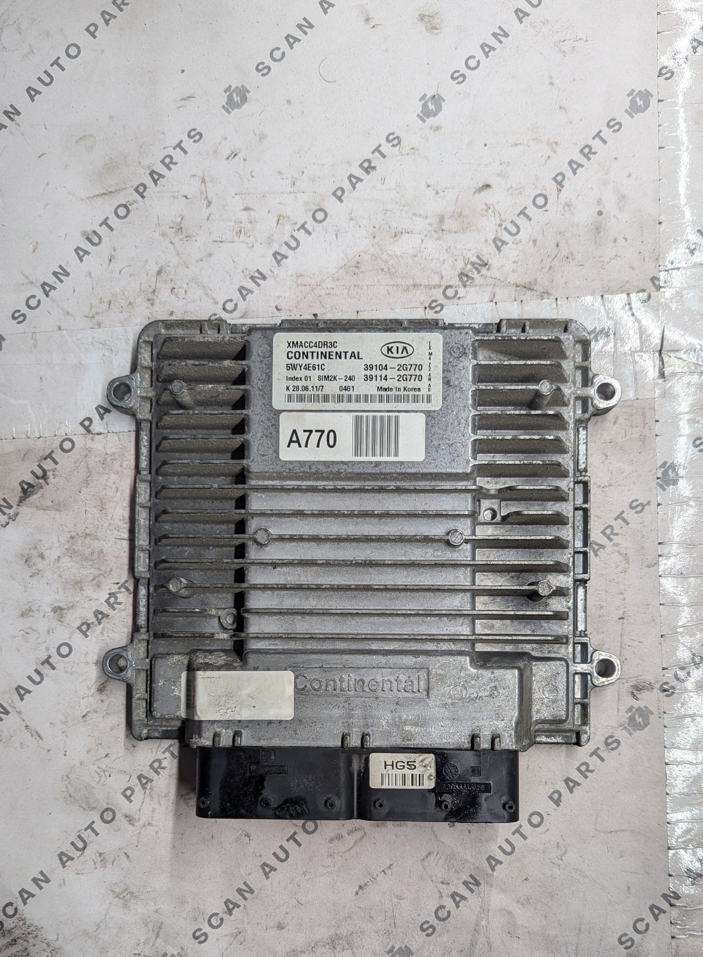 Used 2012 KIA Sorento Continental SIM2K-240 ECU 39104-2G770 / 5WY4E61C