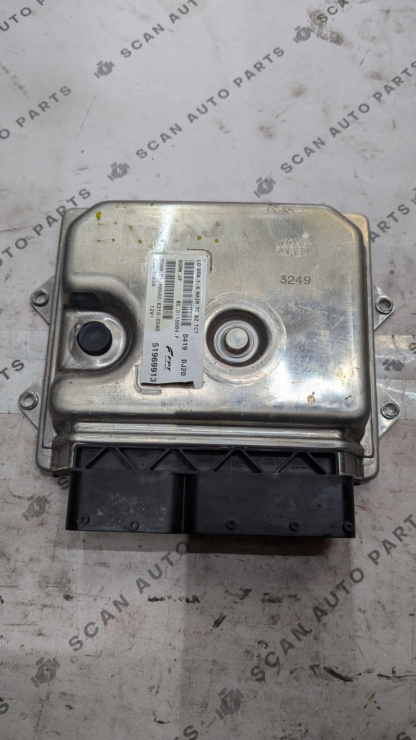 Used 2011 500 Fiat Magneti Marelli 51969913 ECU 8GMW.UF