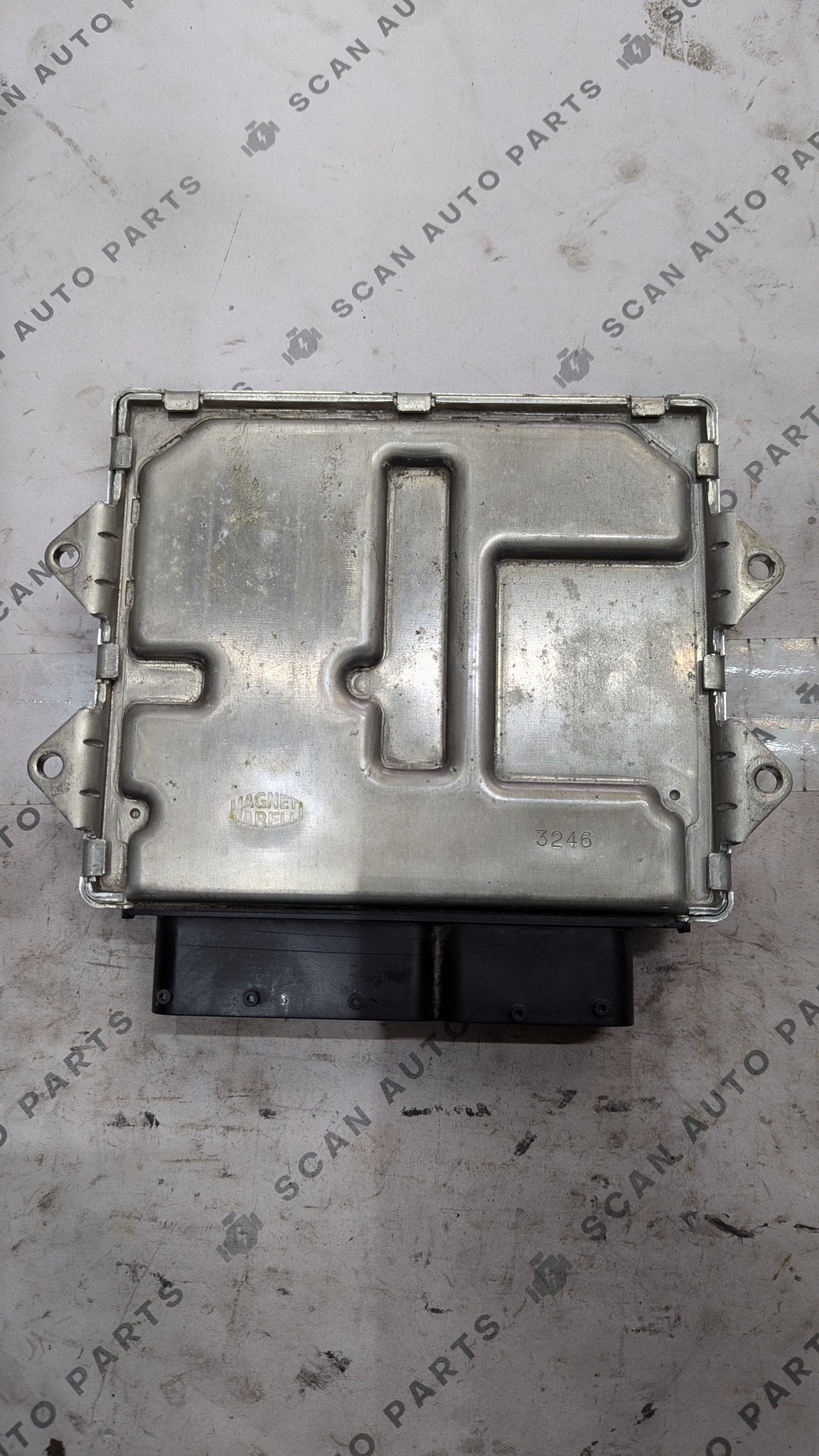 Used 2011 500 Fiat Magneti Marelli 51969913 ECU 8GMW.UF