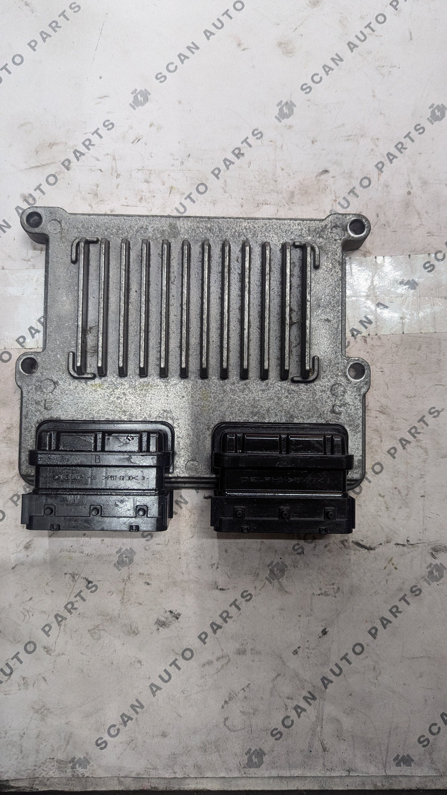Used 2011 Hyundai Santa Fe Delphi 39109-3C511 ECU 28306564