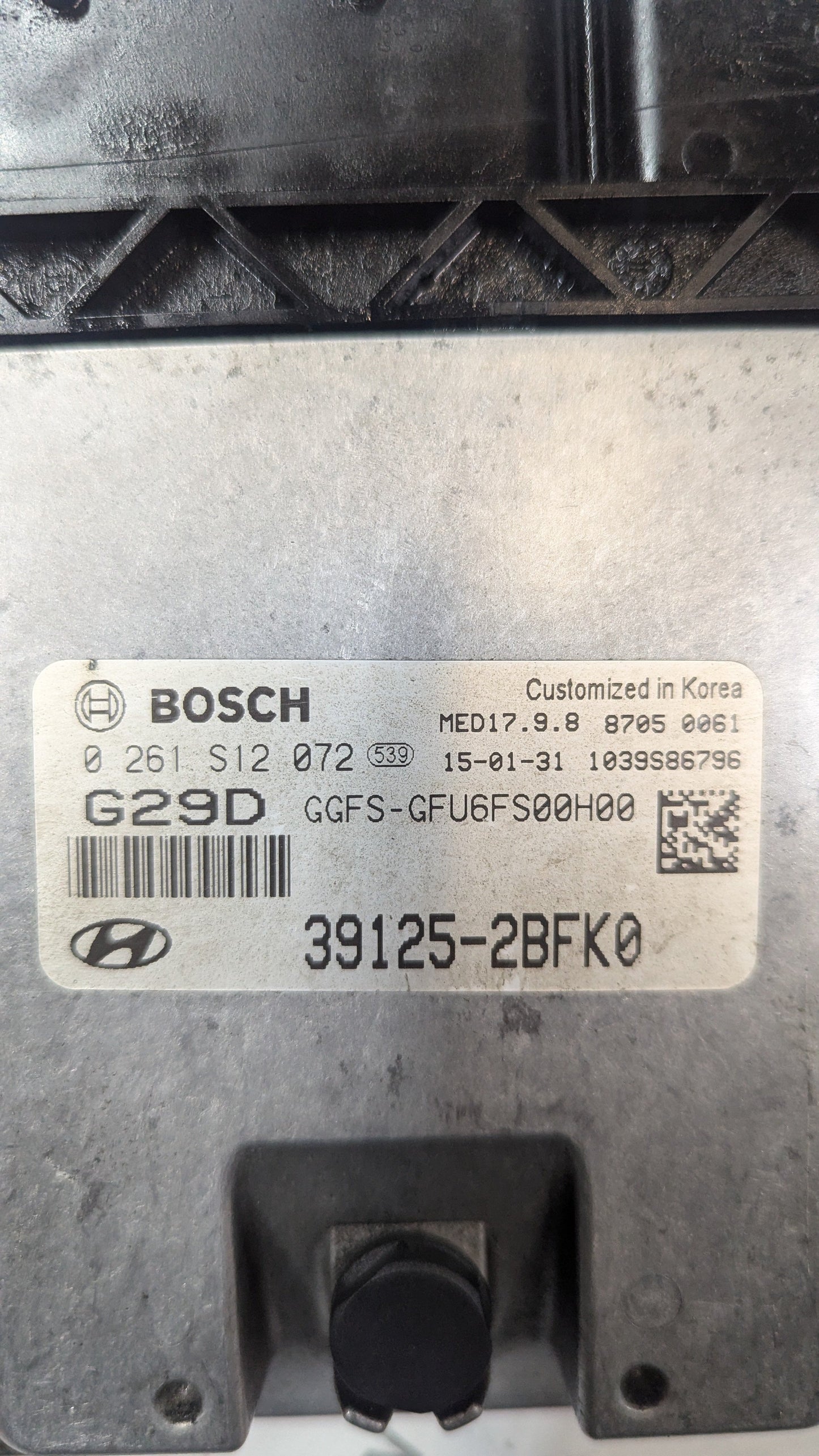 Used 2016 HYUNDAI VELOSTER Bosch MED17.9.8 /  1039S86796 ECU 0261S12072
