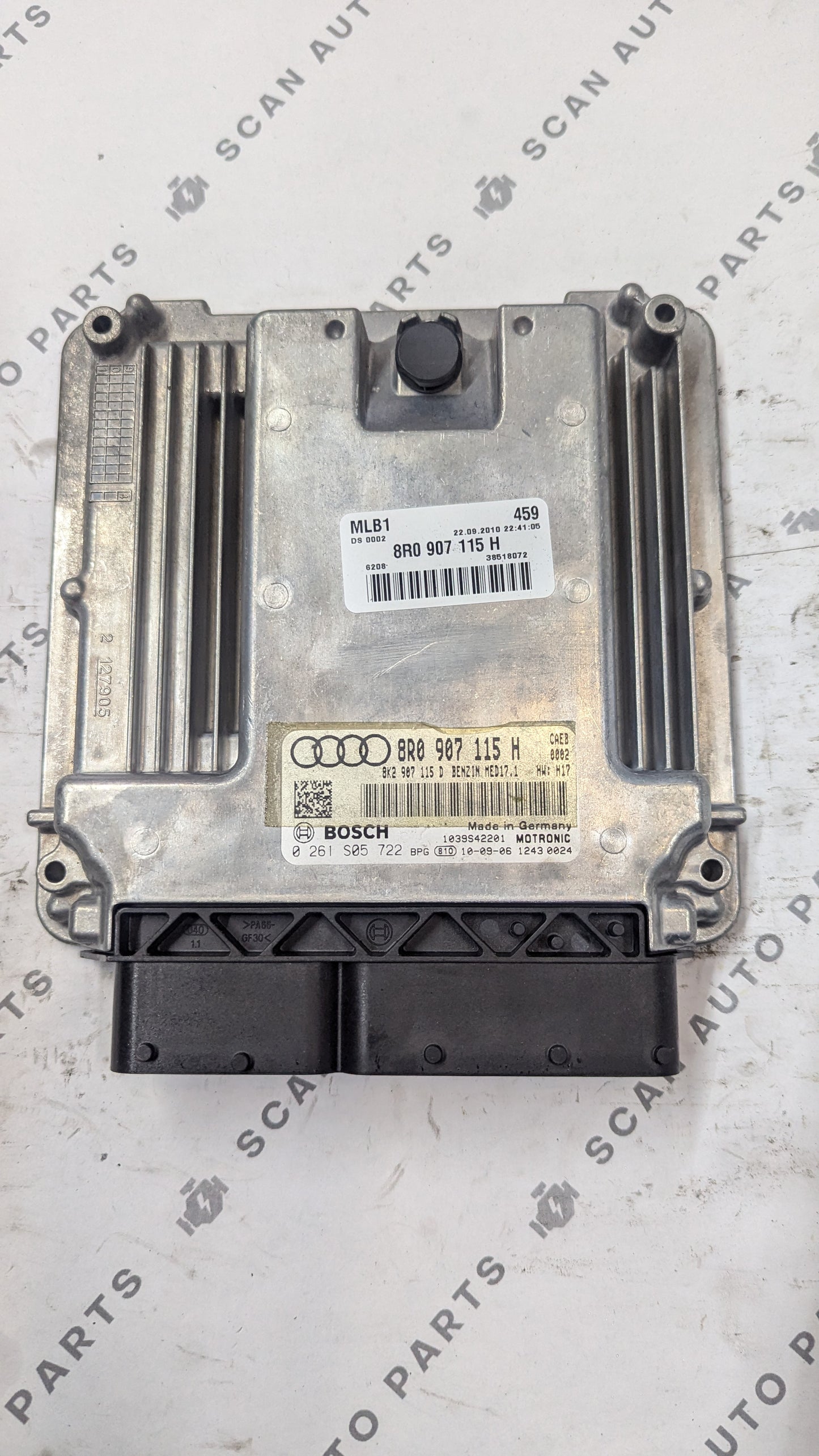 Used 2011 AUDI Q5 Bosch MED17.1 /  8R0907115H ECU 0261S05722 / 1039S42201