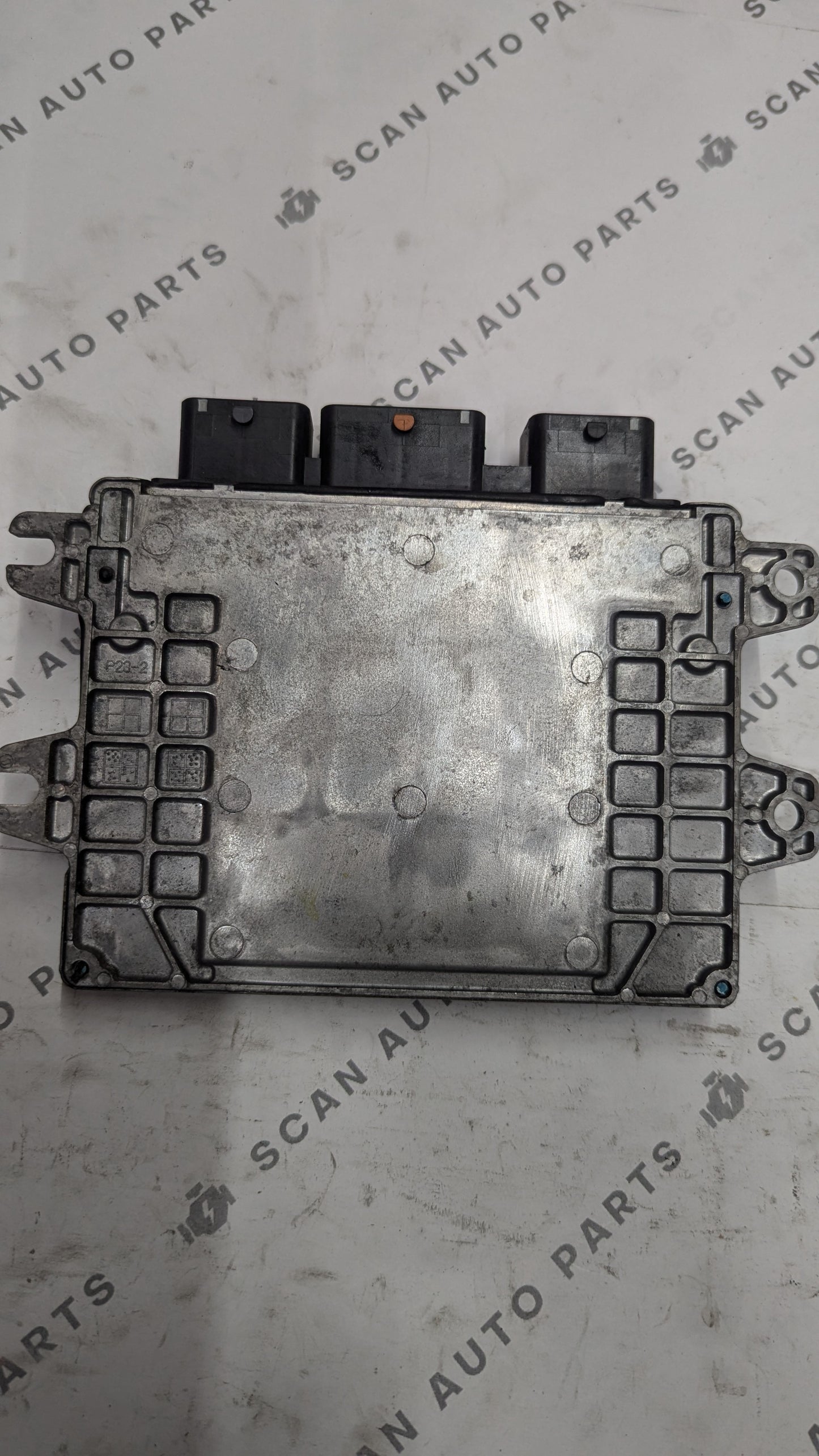 Used 2014 NISSAN VERSA Hitachi NEC001838 ECU NEC001-838