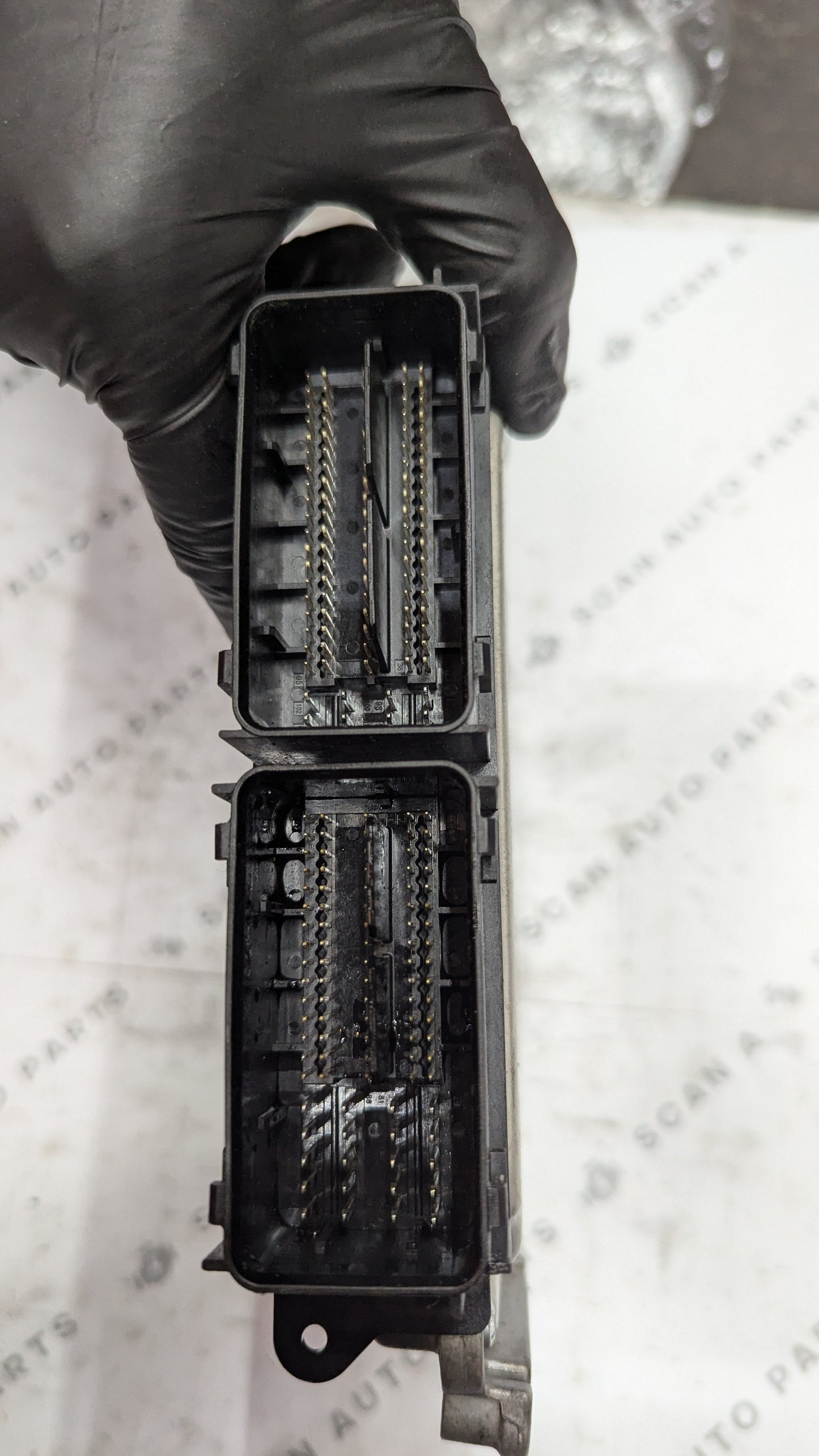 Used 2013-2015 Ford Escape Bosch EJ5A-12A650-UA / 0261S10038 ECU