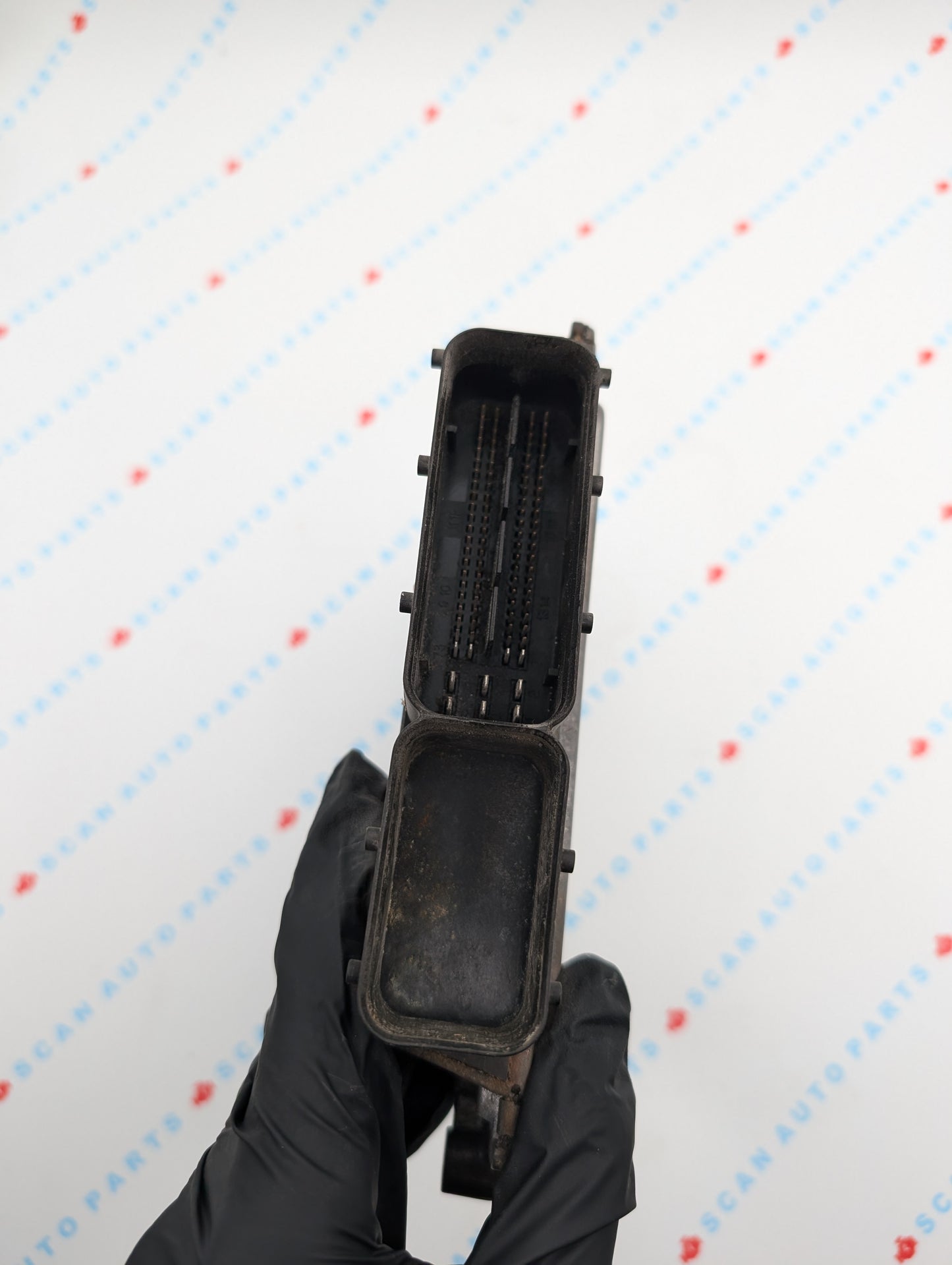 Used 2011 Kia Soul Continental  SIM2K-47 / 39101-23811 ECU 5WY1C48A