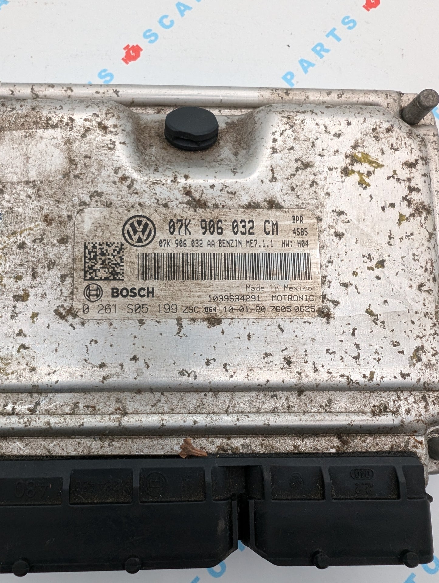 Used 2010 Volkswagen Beetle Bosch ME7.1.1 / 07K906032CM ECU 0261S05199