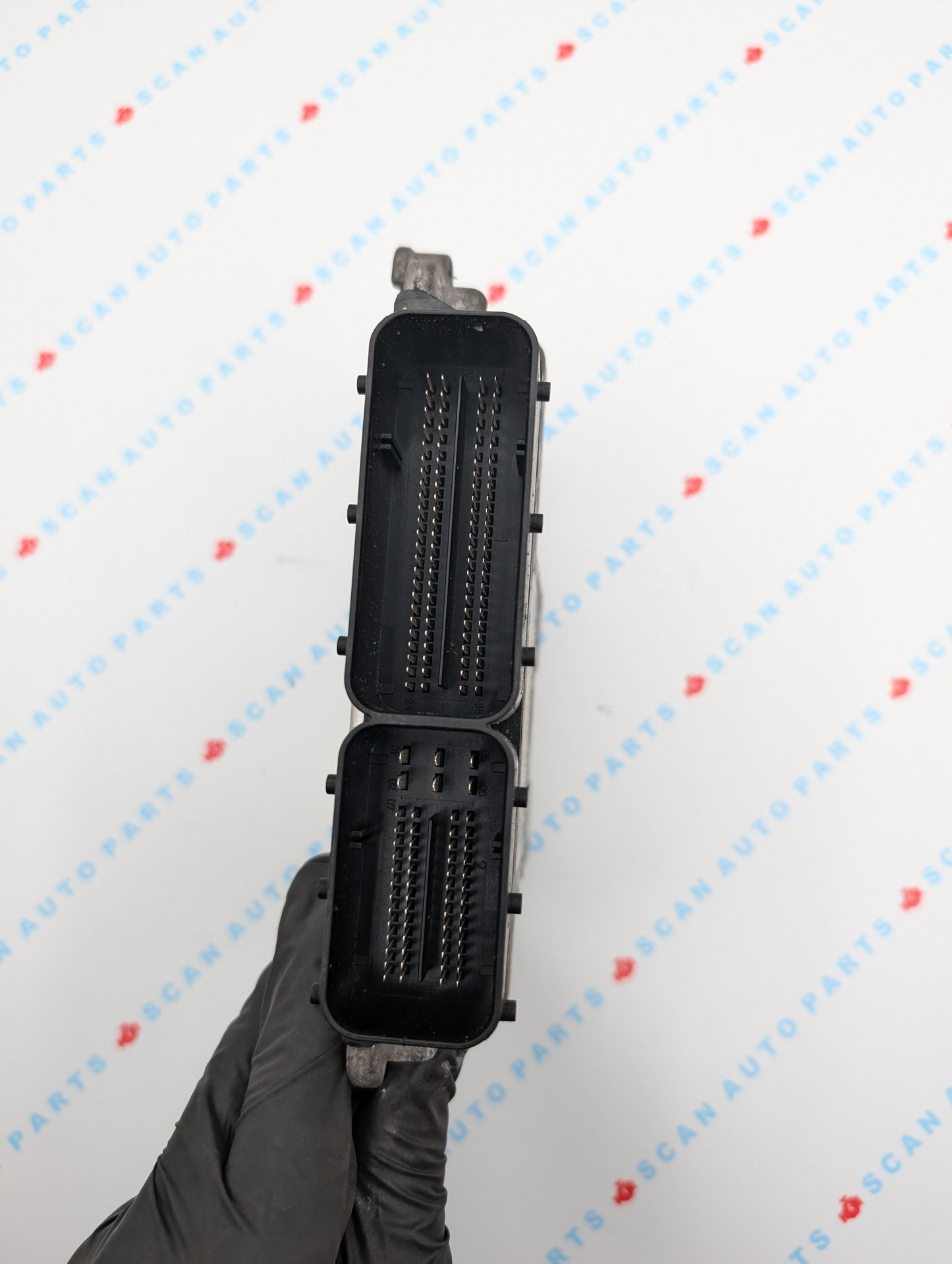 Used 2014 Ford Focus Bosch EM5A-12A650-ACA ECU 0261S10904