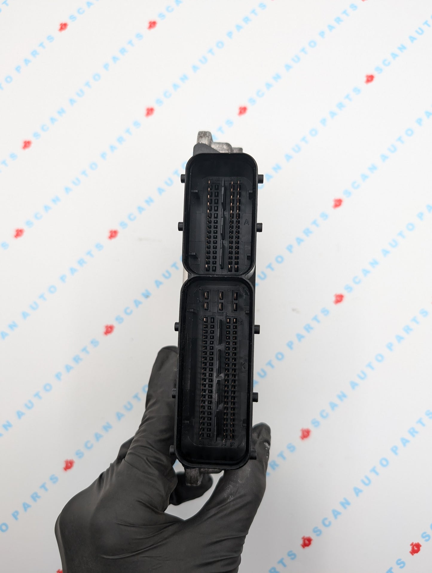 Used 2010 Volkswagen Golf Bosch ME17.5 / 07K906055AH ECU 0261S04927