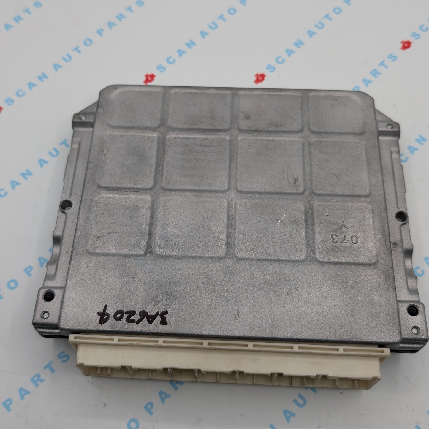 Used 2015 Toyota Tacoma DENSO 89661-04J80 ECU TN275600-2801