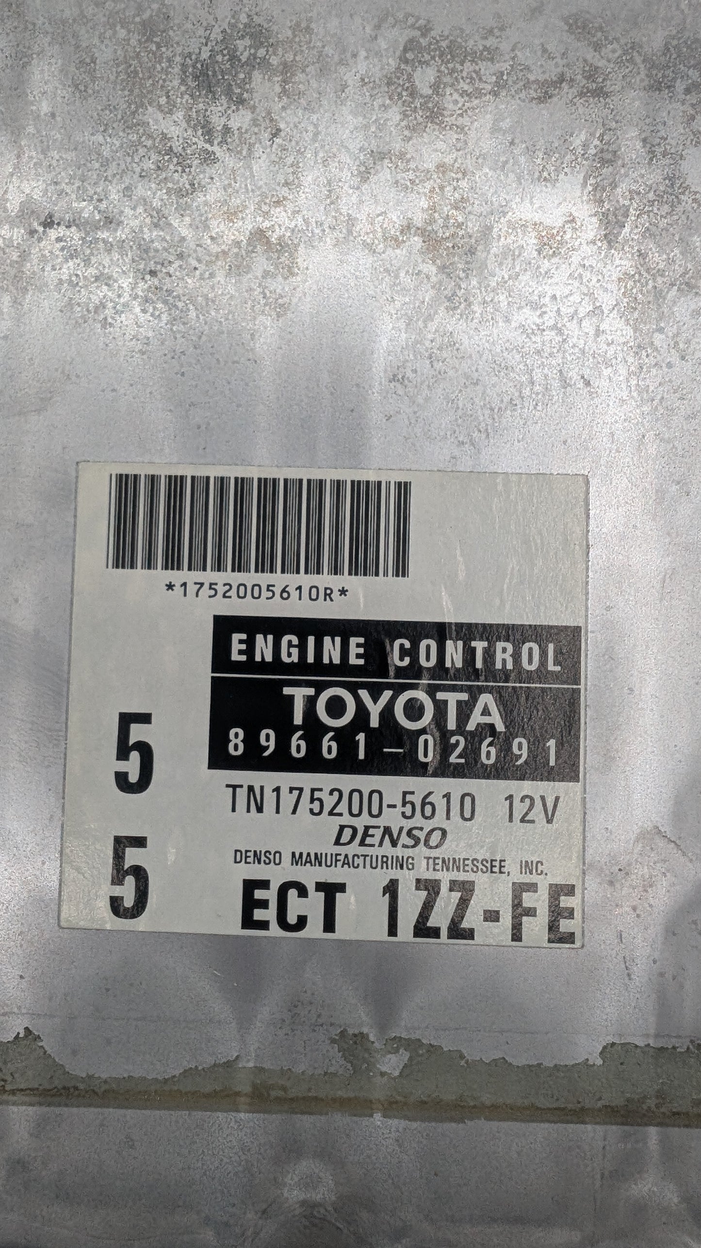 Used 2000 TOYOTA COROLLA DENSO 8966102691 ECU TN175200-5610