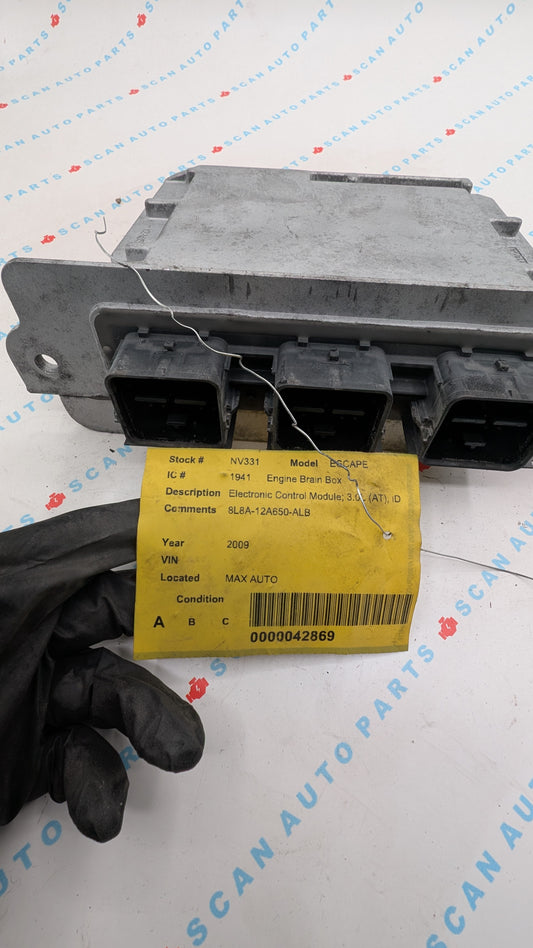 Used 2009 Ford Escape FoMoCo 8L8A-12A650-ALB ECU