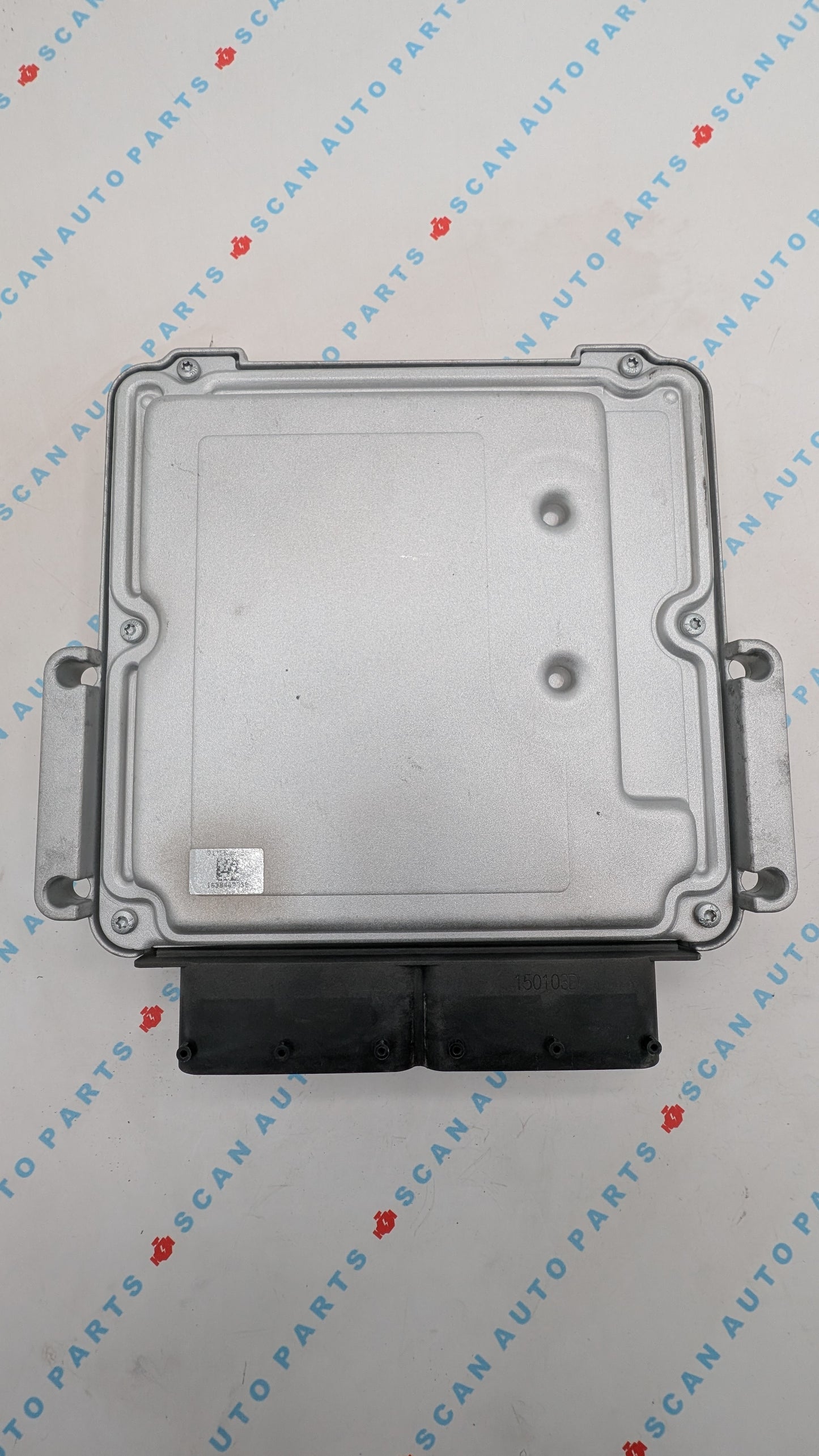 Used 2015 Hyundai Accent Bosch 39110-2BRG6 / MEDG17.9.8 ECU 0261S13699