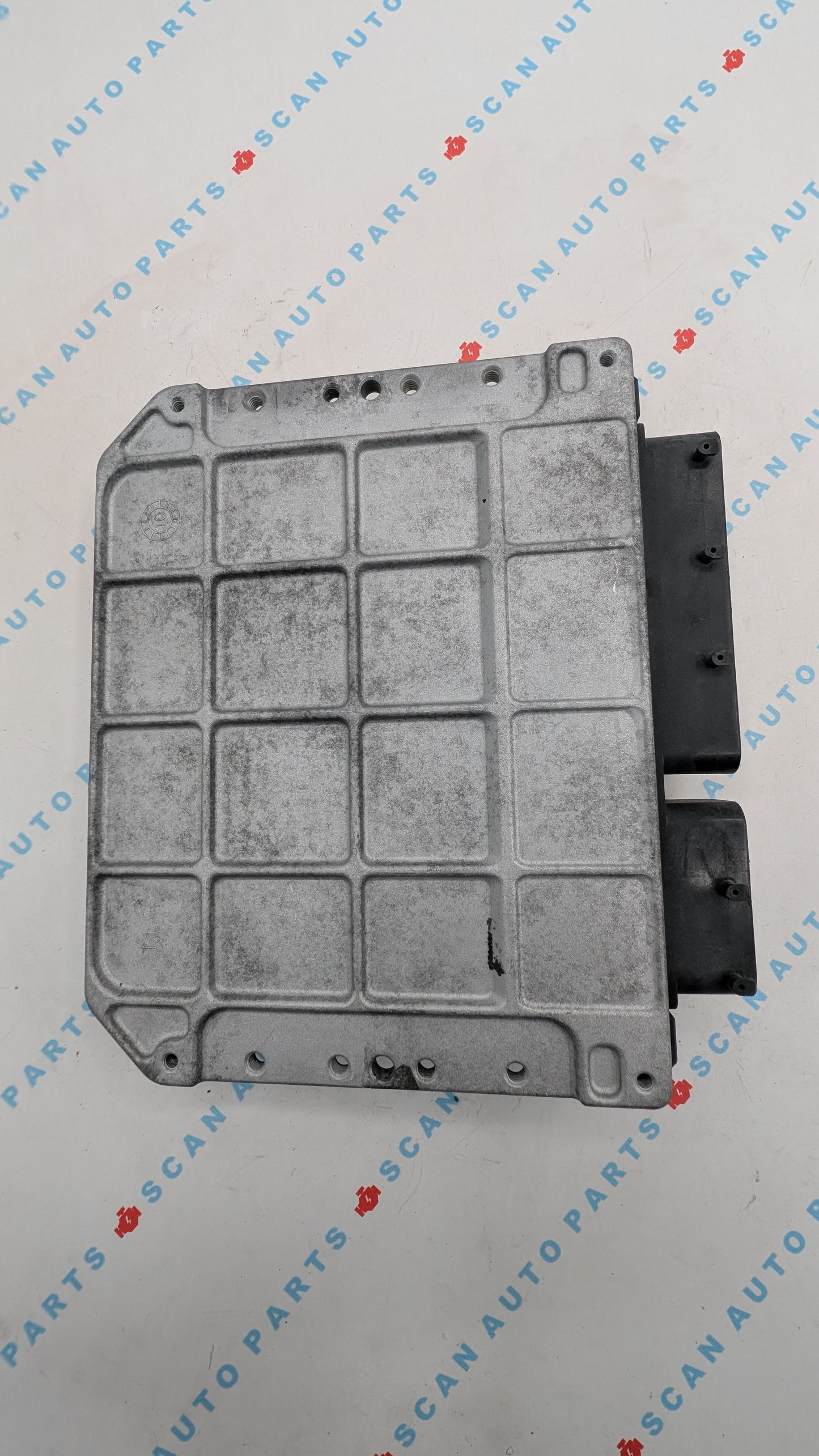 Used 2011 Toyota Sienna Denso 89661-08300 ECU TN275300-9961