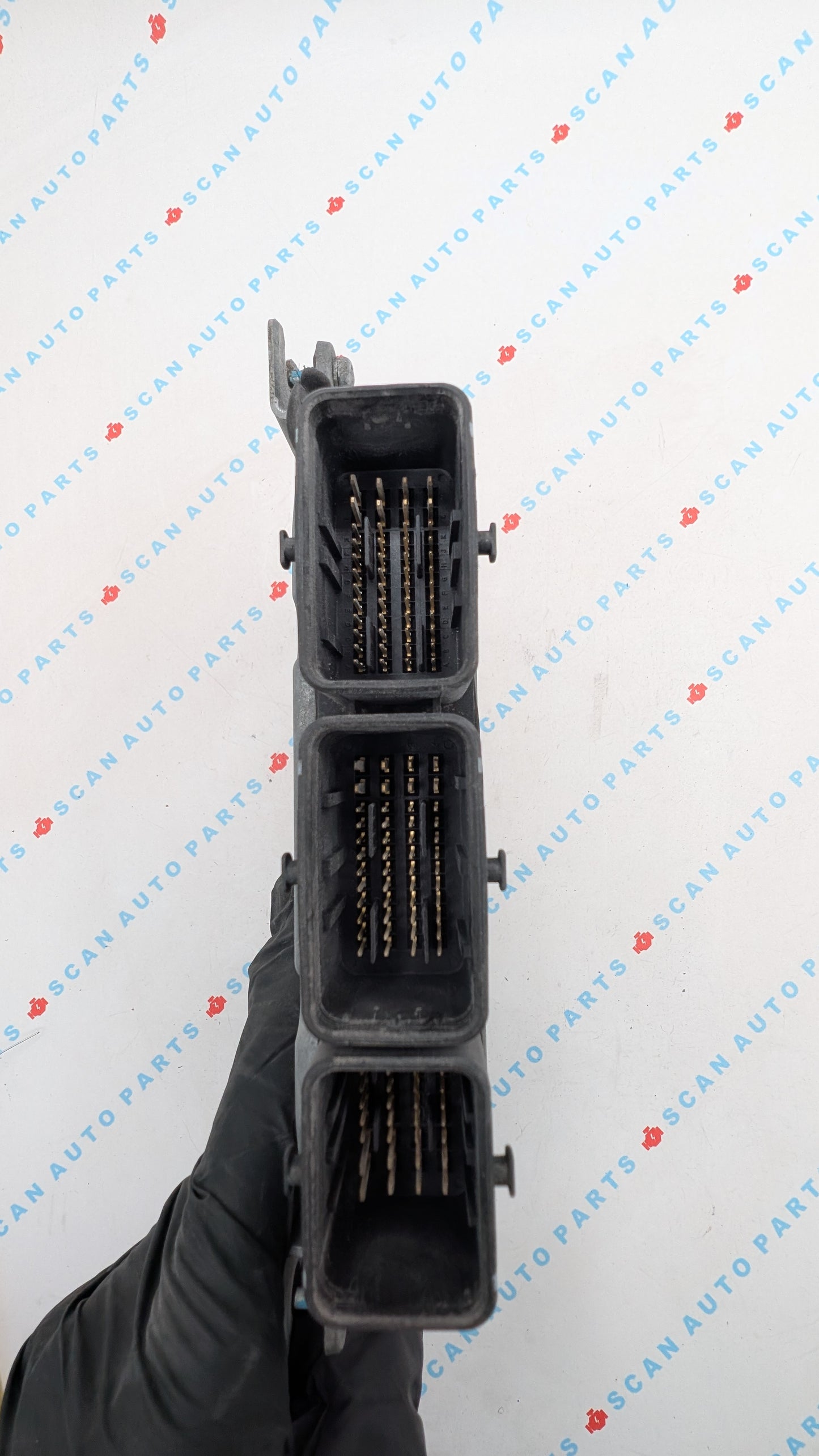 Used 2015 Nissan Sentra Hitachi BEM404-300 A1 ECU NEC006-621