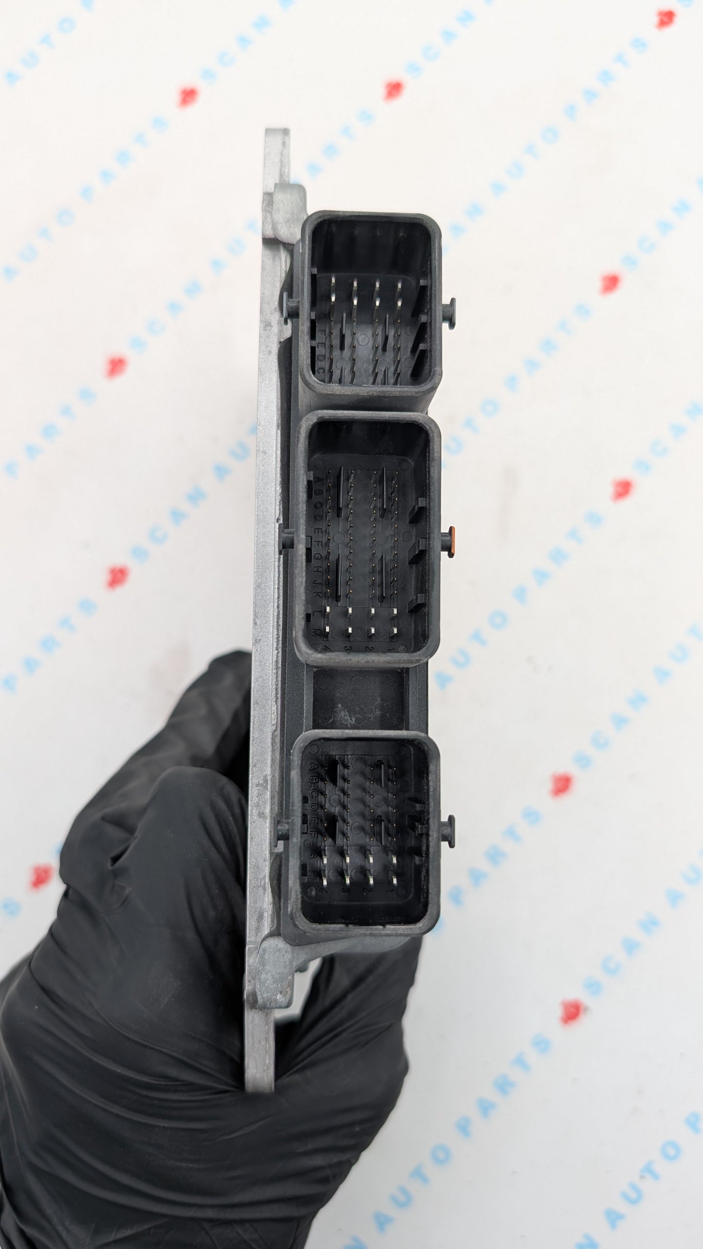 Used 2015 Nissan Versa Hitachi BEM332-300 A2 ECU NEC001-823