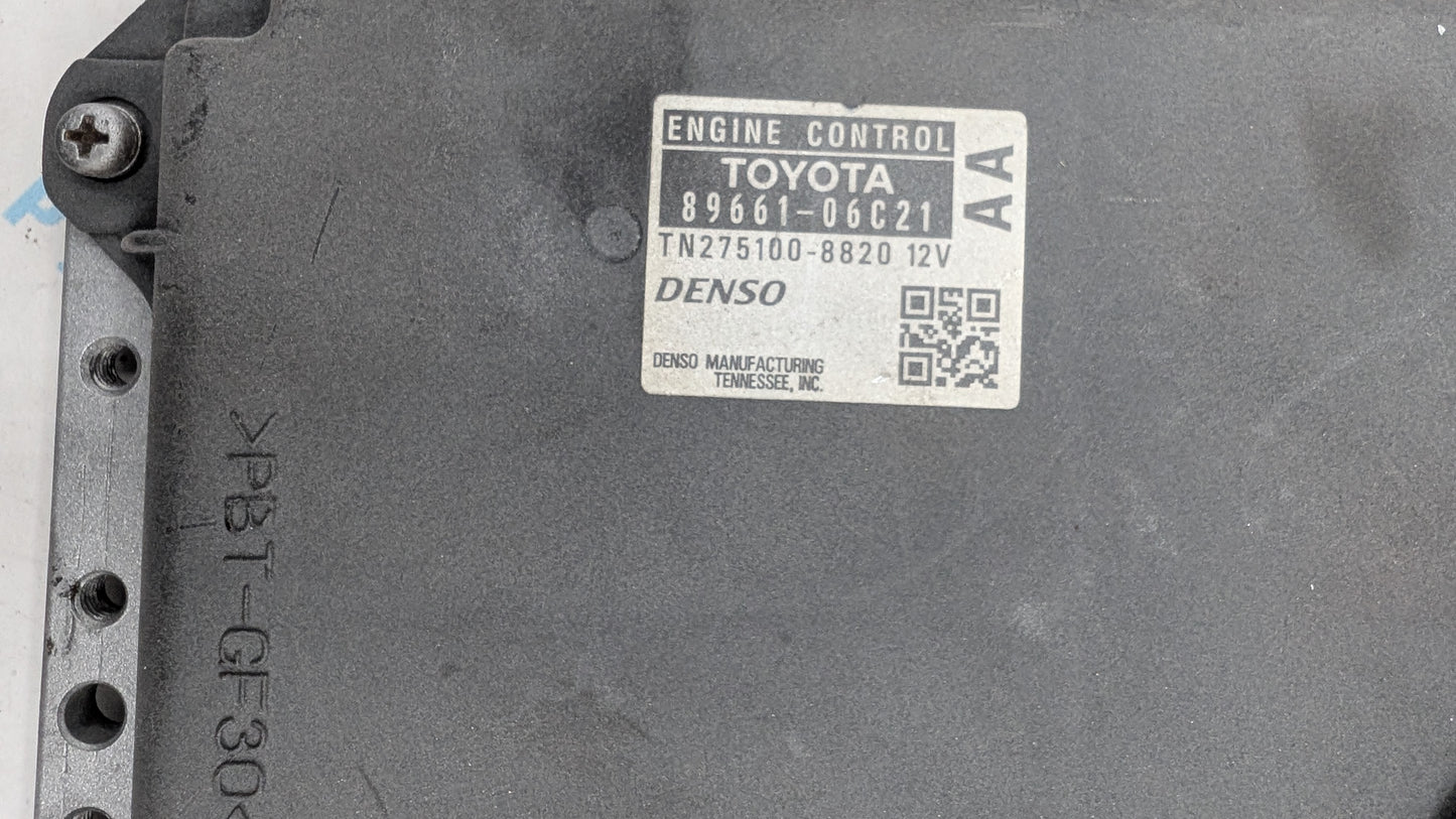 Used 2007 Toyota Camry Denso 89661-06C21 ECU TN275100-8820