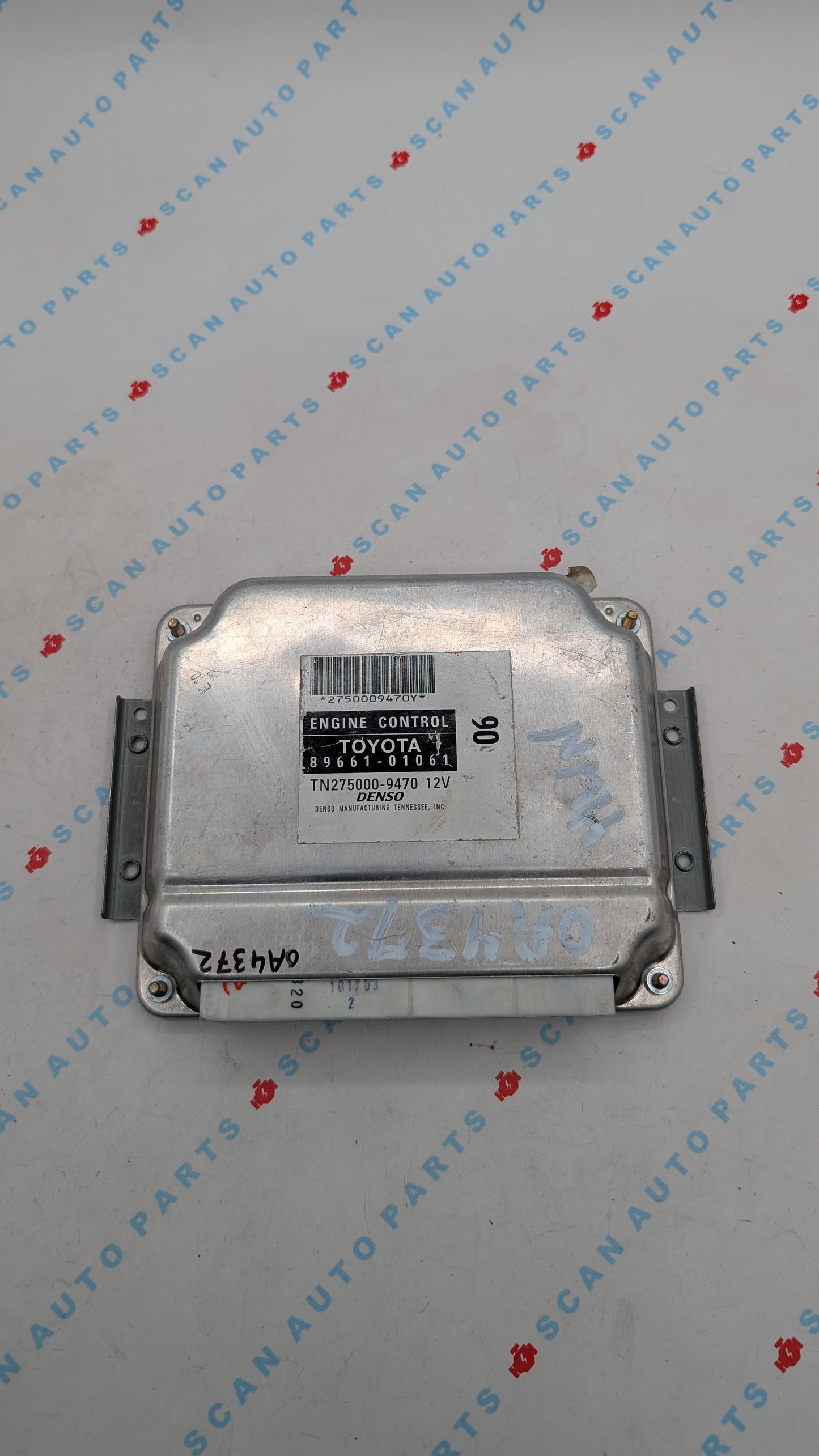 Used 2004 Pontiac Vibe Denso 89661-01061 ECU TN275000-9470