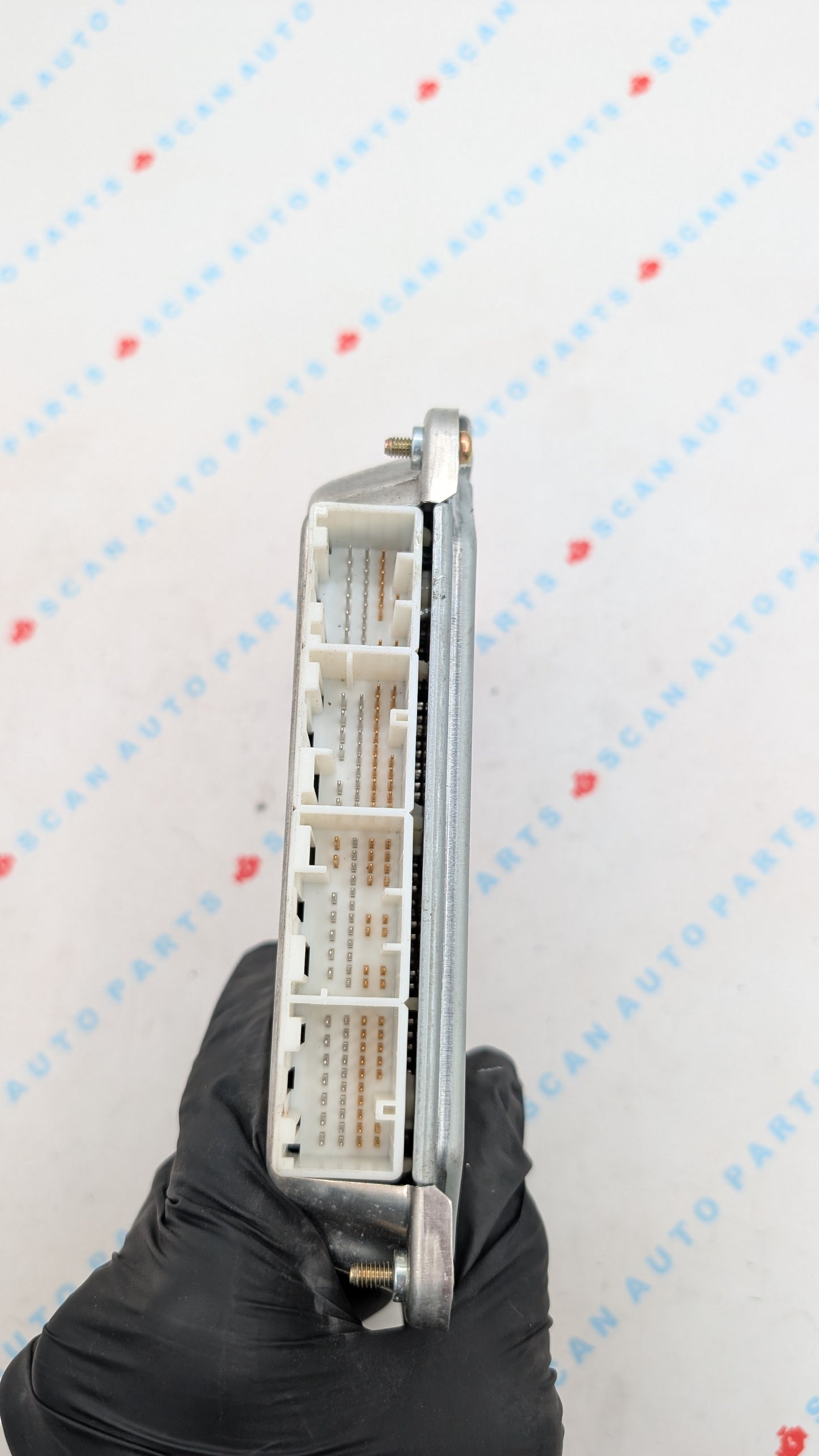 Used 2004 Pontiac Vibe Denso 89661-01061 ECU TN275000-9470