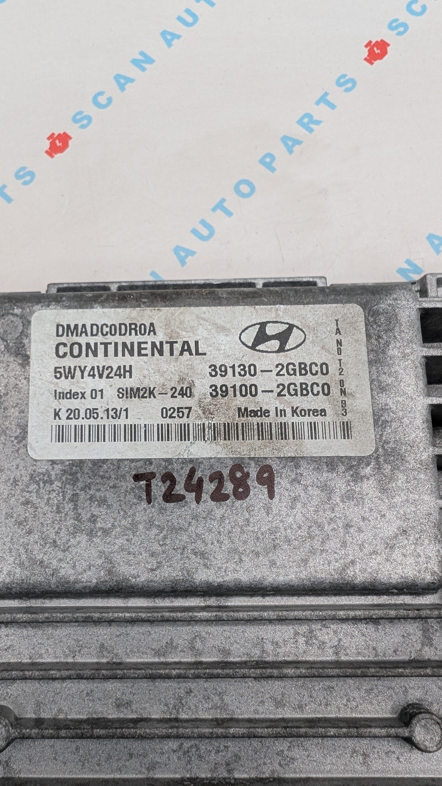 Used 2013 Hyundai Santa Fe Continental 39130-2GBC0 ECU SIM2K-240 / 5WY4V24H