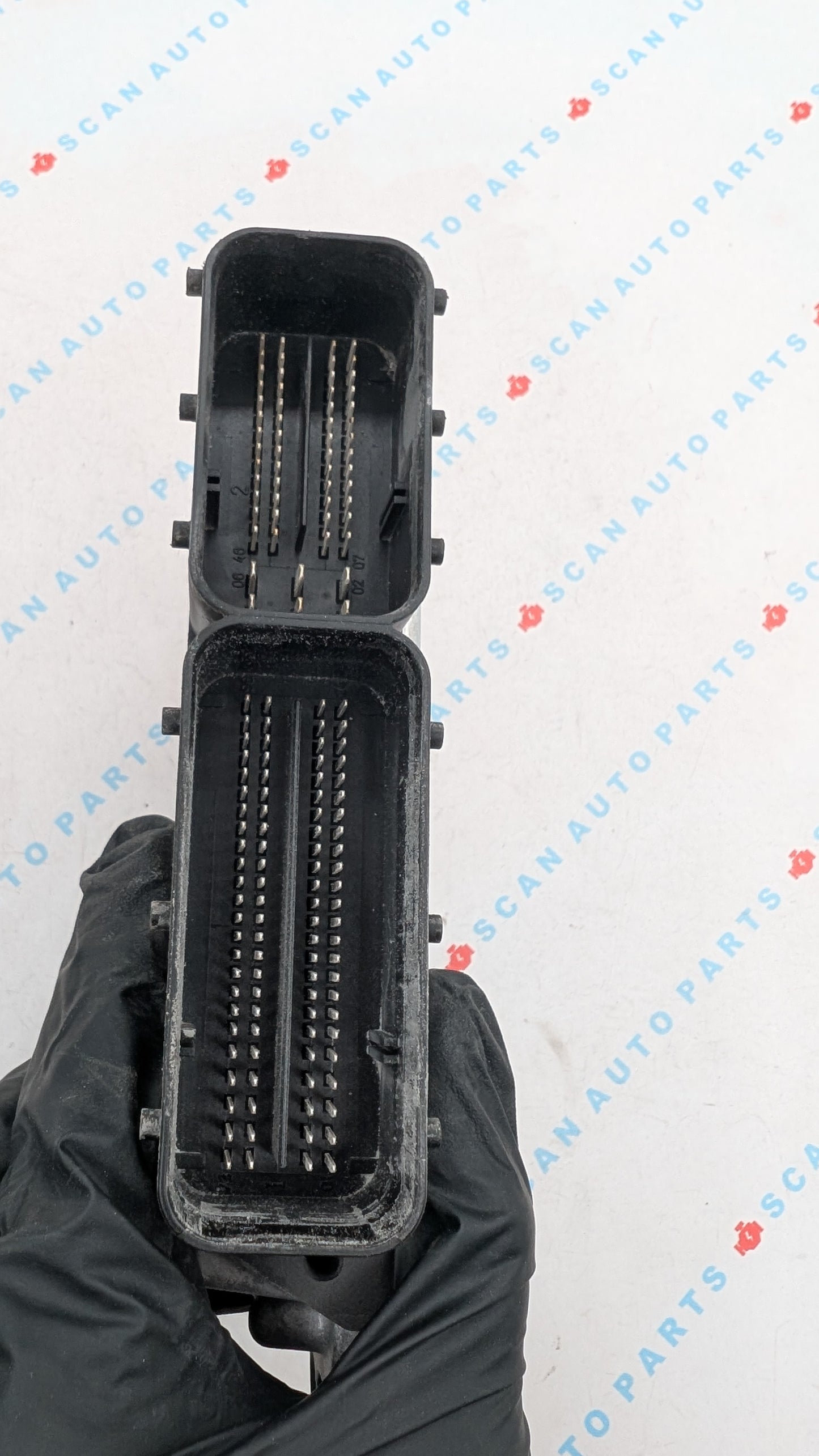 Used 2012 Ford Focus Bosch CM5A-12A650-KK ECU 0261S07712